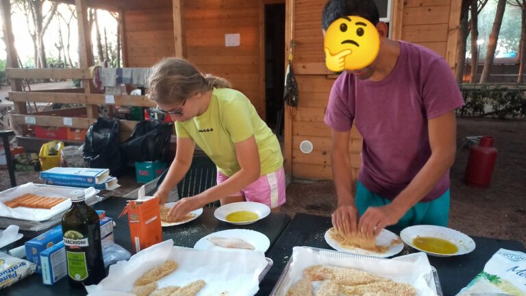 immagine per ragazzi che cucinano